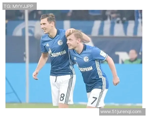 沙尔克04队陷入低谷，德甲保级路漫漫